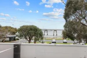 Pelican Sands - Newhaven