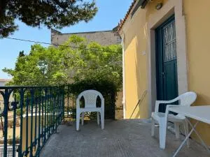 Thomaidou House - Heart of Aegina Town - 爱琴娜岛