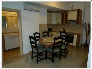 Apartment Bungalo with garden and private park place 6 persons