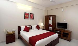 Hotel Crimson Lotus