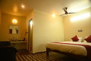 Pravin Beach Resort