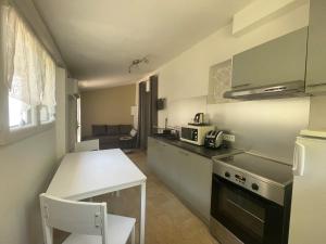 Hotels Logis Hotel Restaurant Le Domaine de la Regaliere : photos des chambres