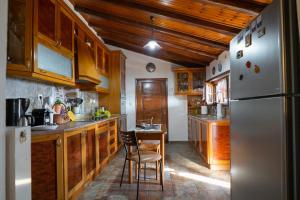 Mirabilia Mountain Villa with a sea view