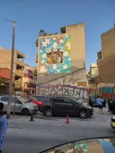 Share room thissio nearby Acropolis