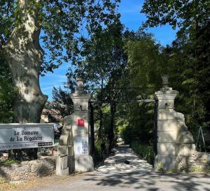 Hotels Logis Hotel Restaurant Le Domaine de la Regaliere : photos des chambres