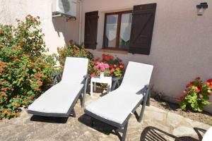 Corsicadream cupabia, appartement dans villa proche Porticcio, vue mer, piscine