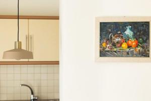 Thrive apt 100metre to Acropolis