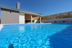 Holiday home Fjaka with swimming pool