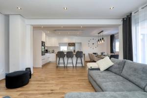 Holiday home Fjaka with swimming pool