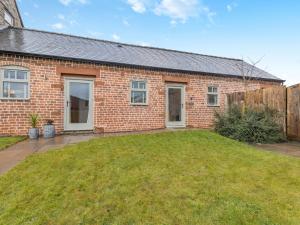 Mouse Croft - Uk33954