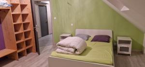 Appartements 1er etage d-une maison : photos des chambres