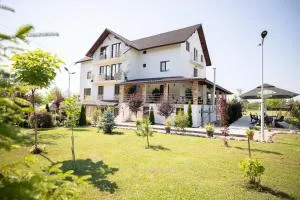 Rem Garden - Carpinis