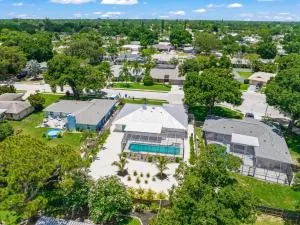 Bring the Heat - Cedar Hammock