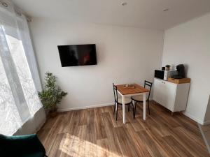 Appartements Studio -La madeleine- proche Gares de Lille : photos des chambres