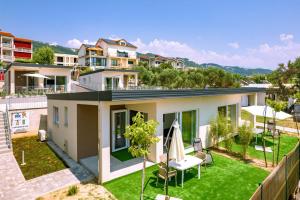 Arti Holiday Homes 