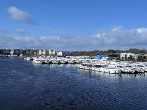 Secluded Private Cottage Hot-tub, Sauna & Fire-pit