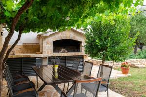 Villa Ka near NP Krka waterfalls