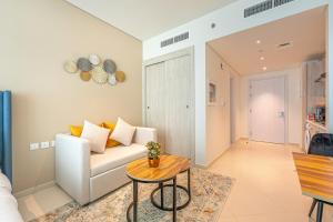 Chic Studio Private Beach Infinity Pool Palm