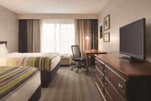 Country Inn & Suites by Radisson, Michigan City, IN