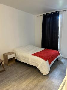 Studio très lumineux et équipée en pleine avenue !