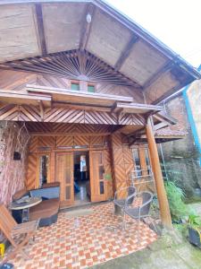 Rumah Kayu Tanjakan