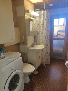 Saunallinen tilava kaksio keskustan ja rautatieaseman tuntumassa