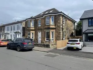 Elder Park Apartments - Govan