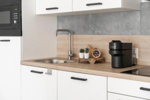 Prime Location apt w wifi & near poppodium 013