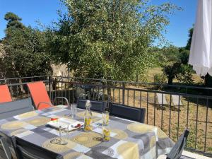 Maisons de vacances Gite Lenny : Maison 2 Chambres