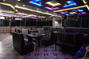 Hotel Tulusi Inn ! Bolpur, Shantiniketan ! Luxury Feel In Budget