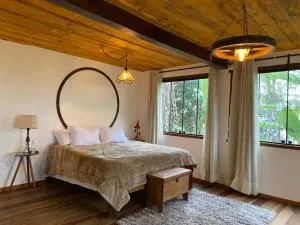 Chalé da Mata Lavras Novas - Pousada dos Olivais