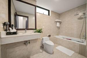 Phòng Deluxe 2 giường - Hướng biển (Deluxe Twin Room - Ocean view)