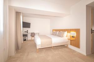Hotels Hotel Le Relais des Brasseurs - Aubagne : photos des chambres