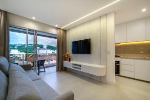 Barbados 302 - Apartamento com 2 suítes - 200 metros da praia de Bombas