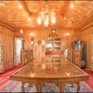 Nageen Castle Group of House Boats