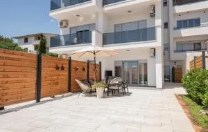 Apartman Đardin - 伊莫茨基