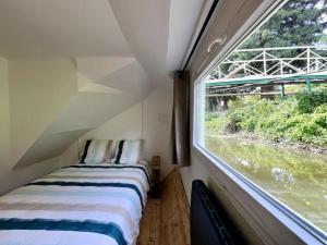 On boat luxury - 6 pers - view