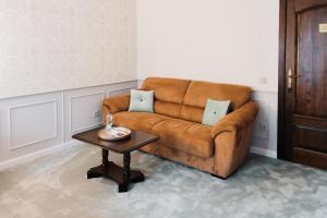 Deluxe Family Room with Park View (3 adults) room in Casa Salzburg