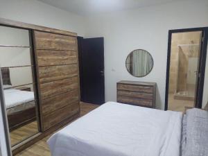 Compound the address el sheikh Zayed