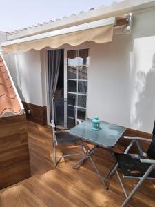 la Casetta Island village