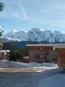 Les Domaines de LArselle à Chamrousse 1700 - Droseras D12 avec accès piscine - Classé 3 étoiles
