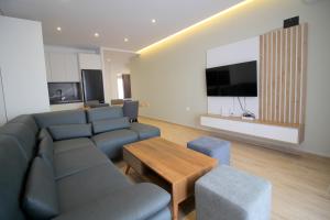 Jola Apartments