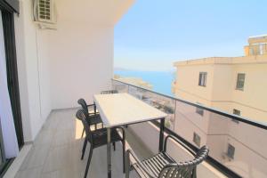 Jola Apartments