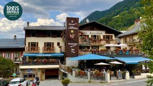 Hotels Logis Hotel Les Ancolies : photos des chambres