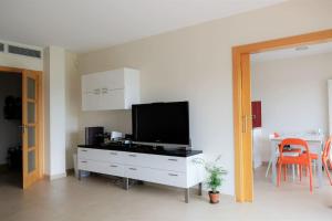 Garden Villa near Girona and Costa Brava for Cyclists and Families