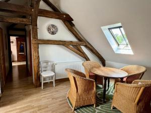B&B / Chambres d'hotes Domaine Borgnat : Chambre Quadruple