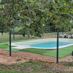 Maisons de vacances Maison accueillante a Salviac avec piscine privee : photos des chambres