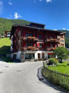 Chalet Annelis Apartments