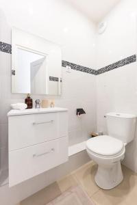 T2 parisien- 1 min à pied du Métro Ligne 13 & 14