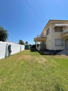 Villa con Piscina Privada en Torrevieja